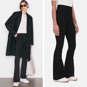 NWT Frame the Jetset Flare long pull on jeans size 2 in black